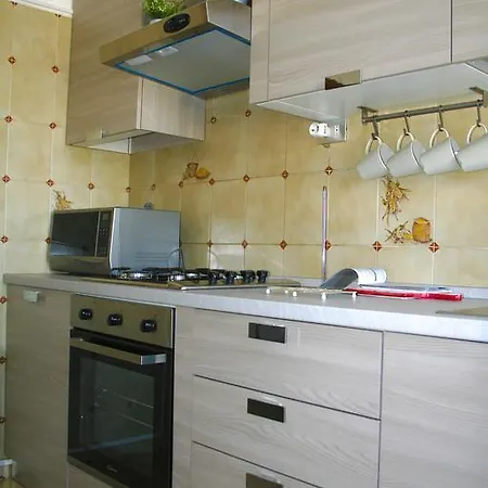 G House Apartment *